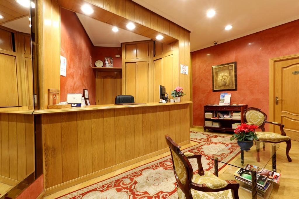 Hostal Silserranos Hotel Madrid Bilik gambar