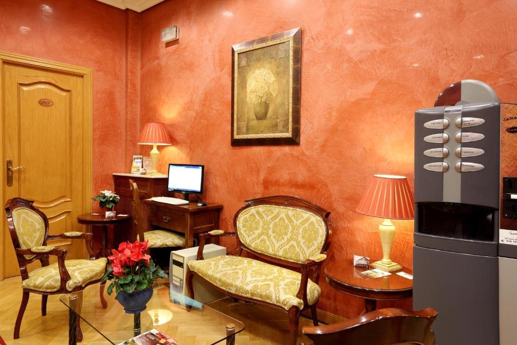 Hostal Silserranos Hotel Madrid Luaran gambar