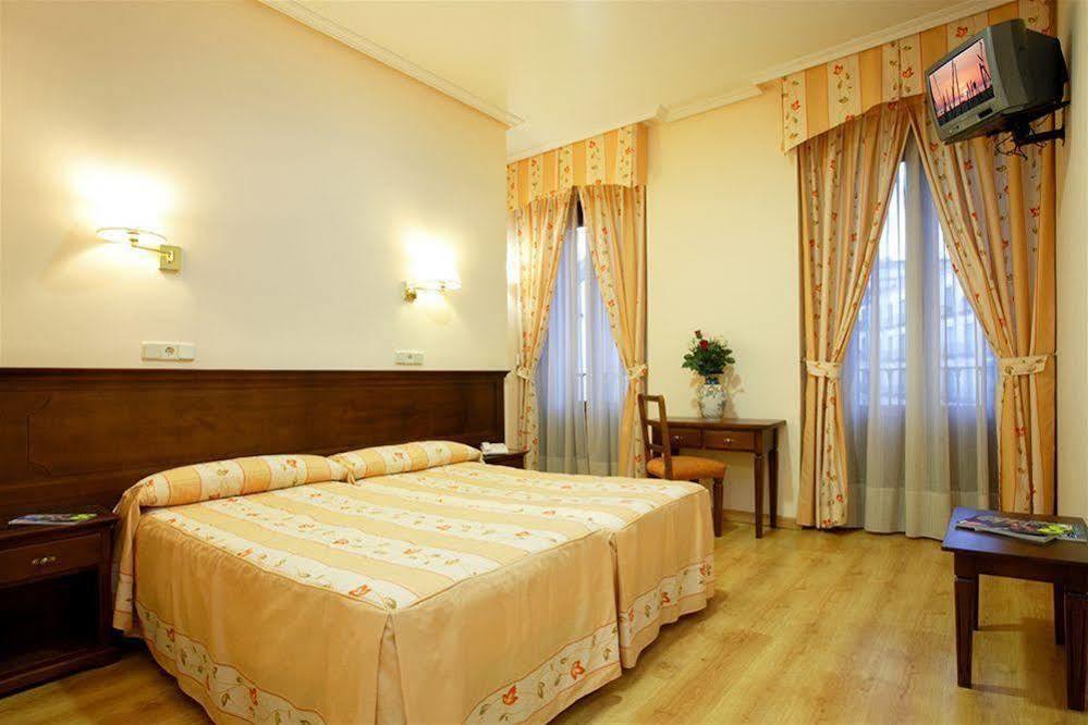 Hostal Silserranos Hotel Madrid Luaran gambar